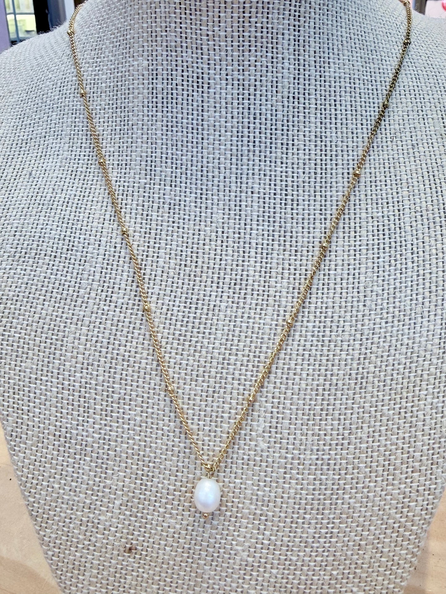 Natura Pearl Gold Plated Necklace Waterproof