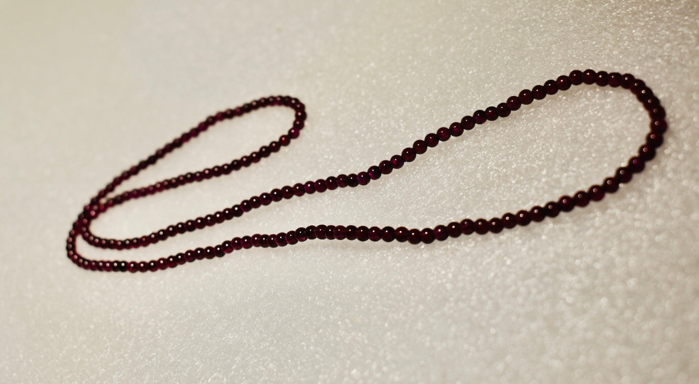 Natural Garnet Beaded Necklace